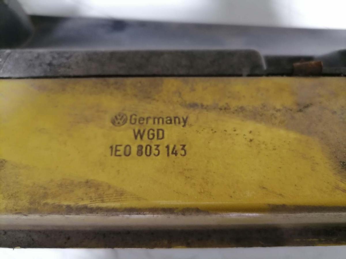 VW Golf 4 Cabrio BJ98 original Schlosstr&auml;ger Frontmittelteil